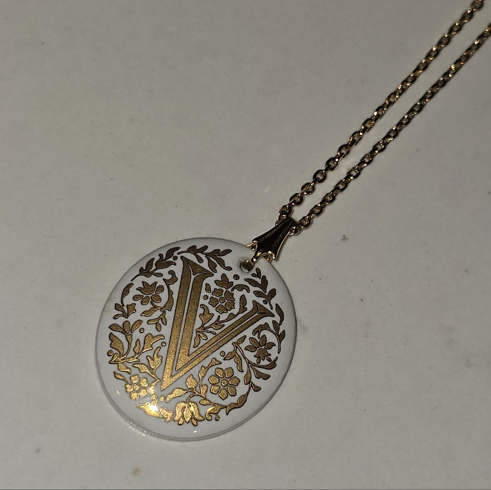 Vtg Crown Trifari 24" Gold Tone Necklace w Oval White Disc Pendant "V" Monogram